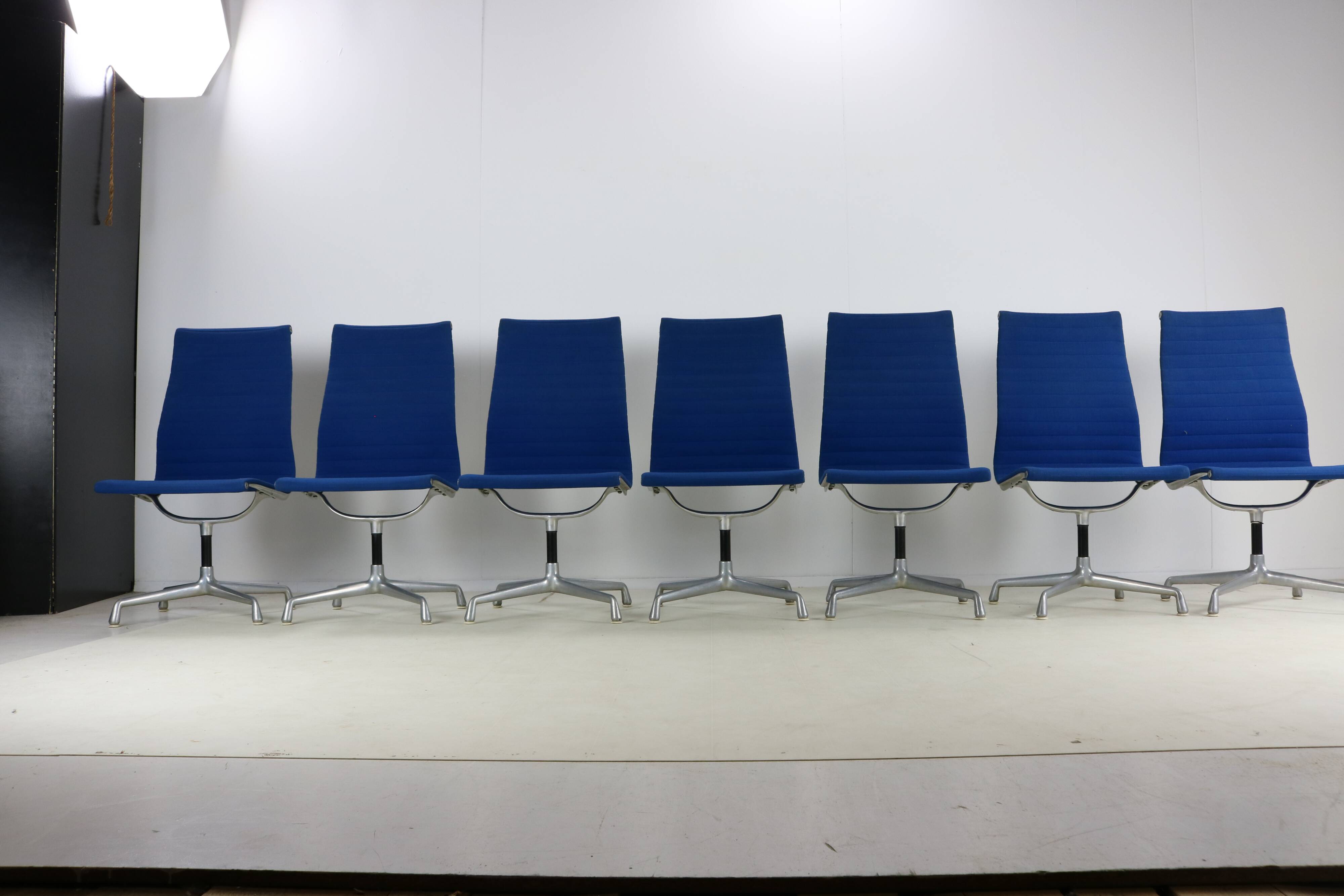 Set of seven office chairs by Charles Eames for Herman Miller Usa design