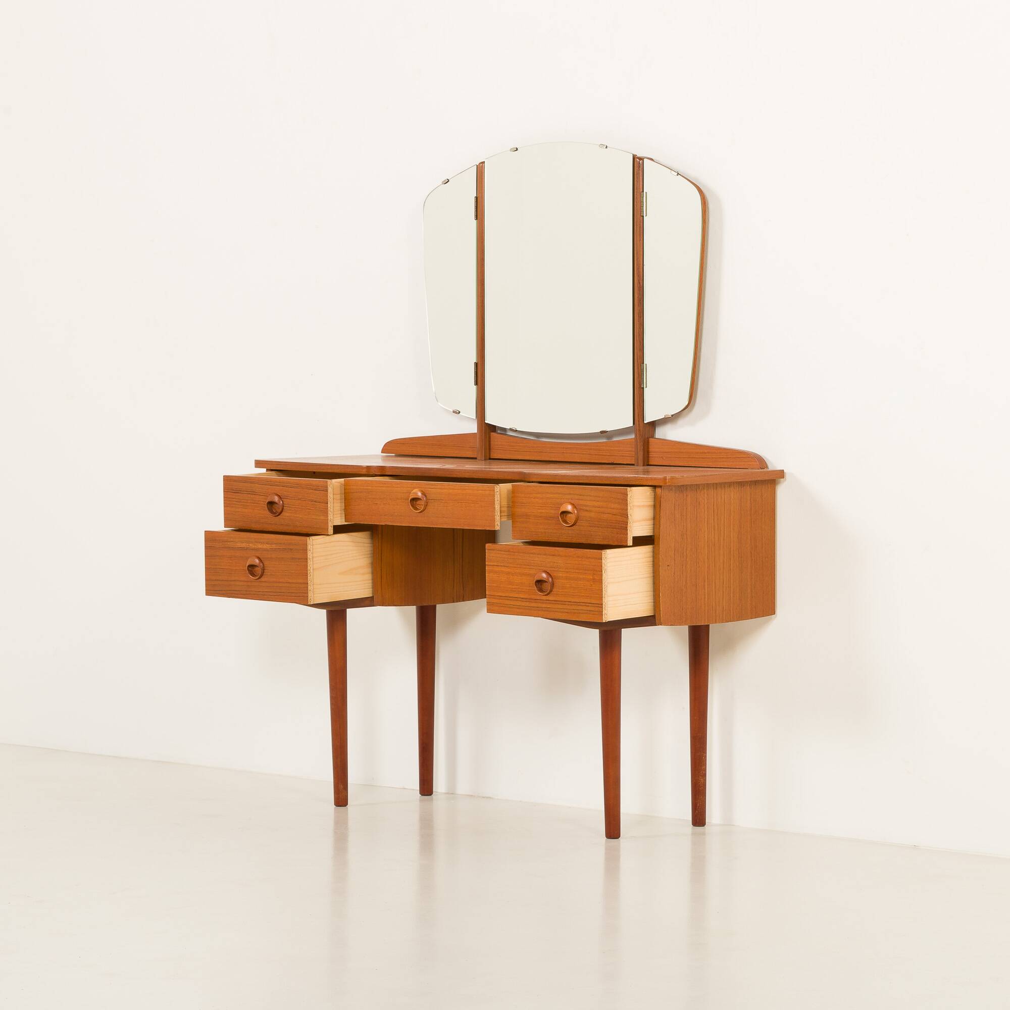 Scandinavian mid century dressing table in teak, Norway, 1970s