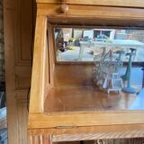 Showcase of trade store