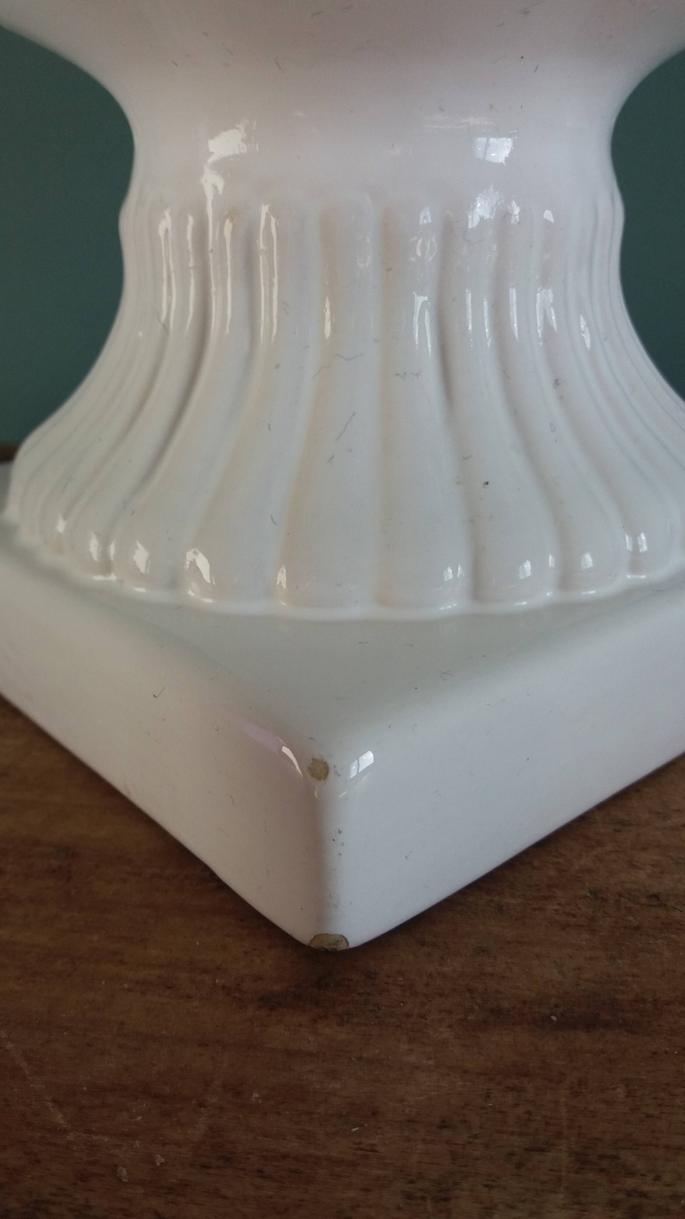 Médicis planter pot vase Saint Clément France Pompadour