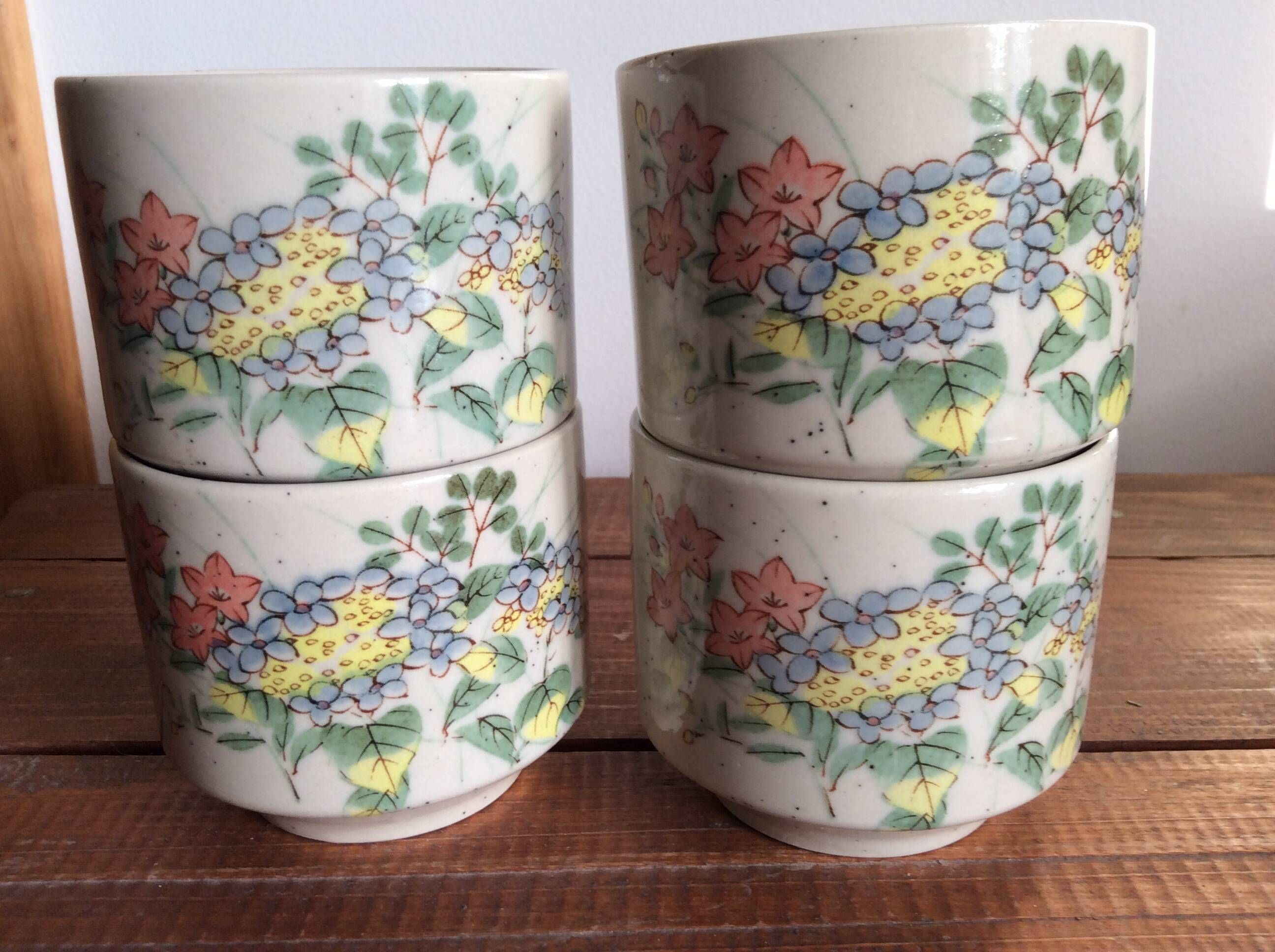 4 tasses à café
