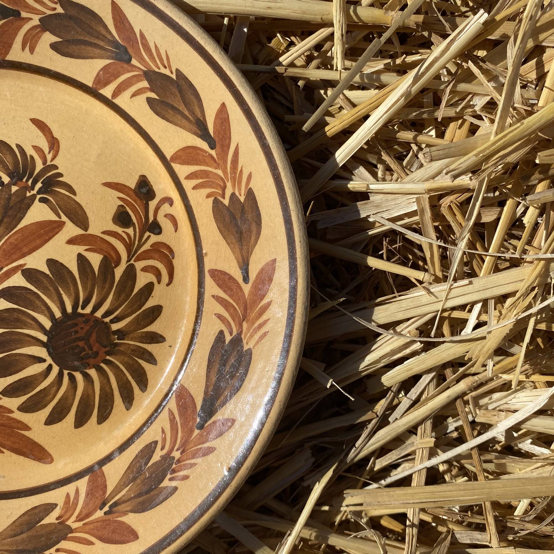 HB Quimper plates, hand-painted dessert service