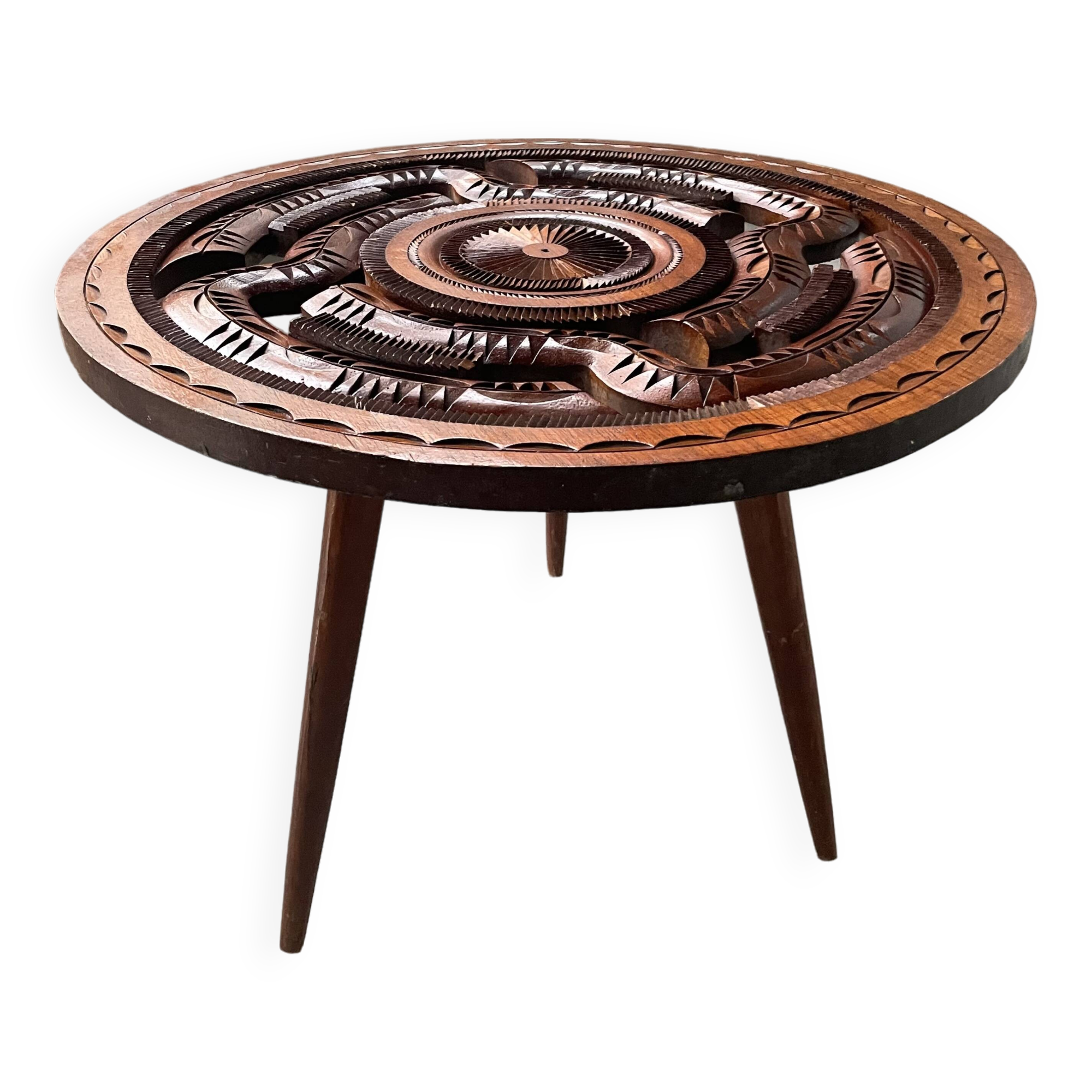 60s tripod coffee table in chiseled wood