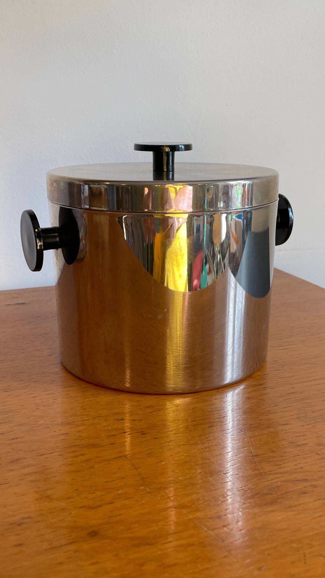 Ice cube tray by freddo therm - swiss patent international