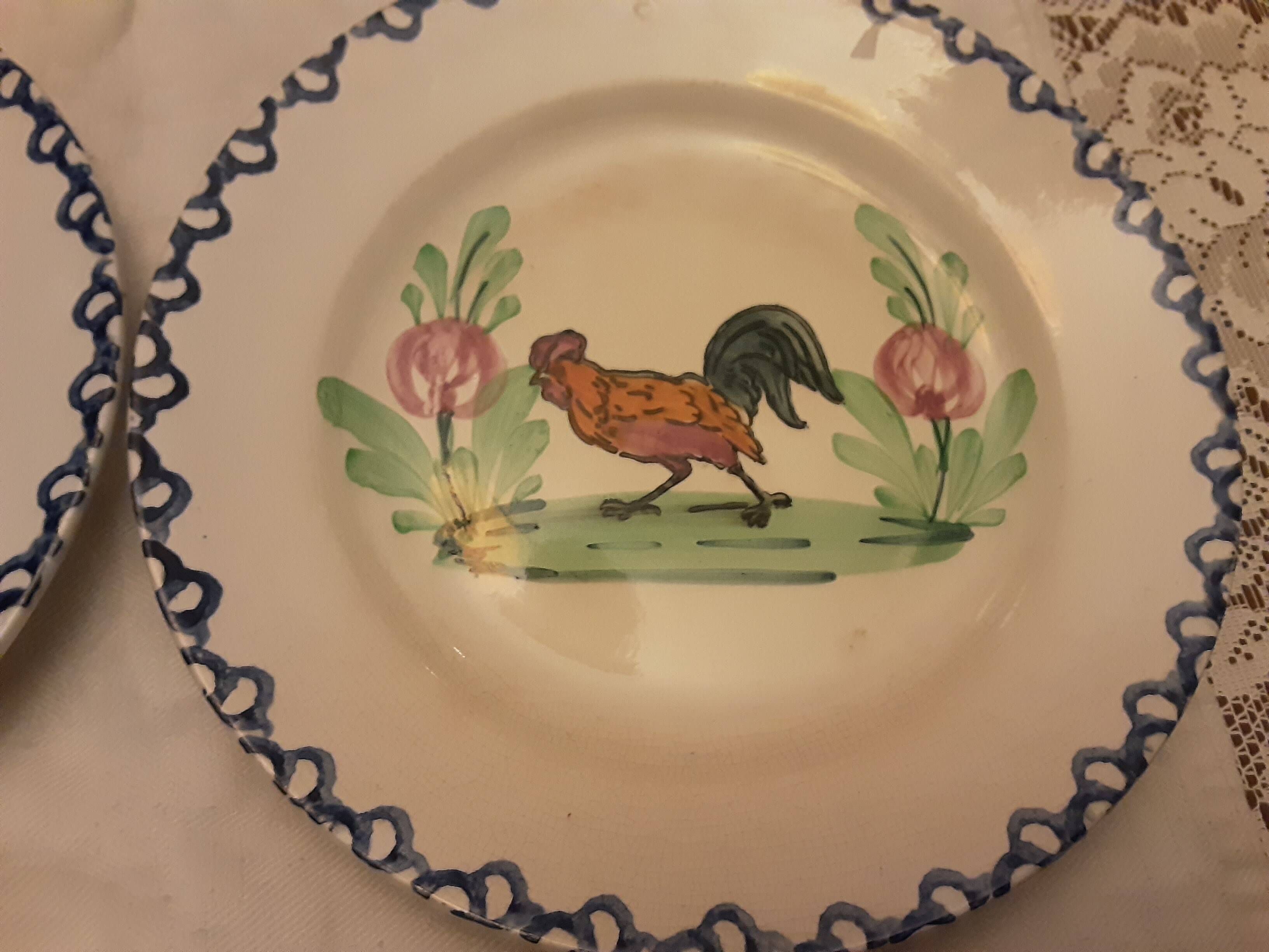 2 plates with rooster design from longwy