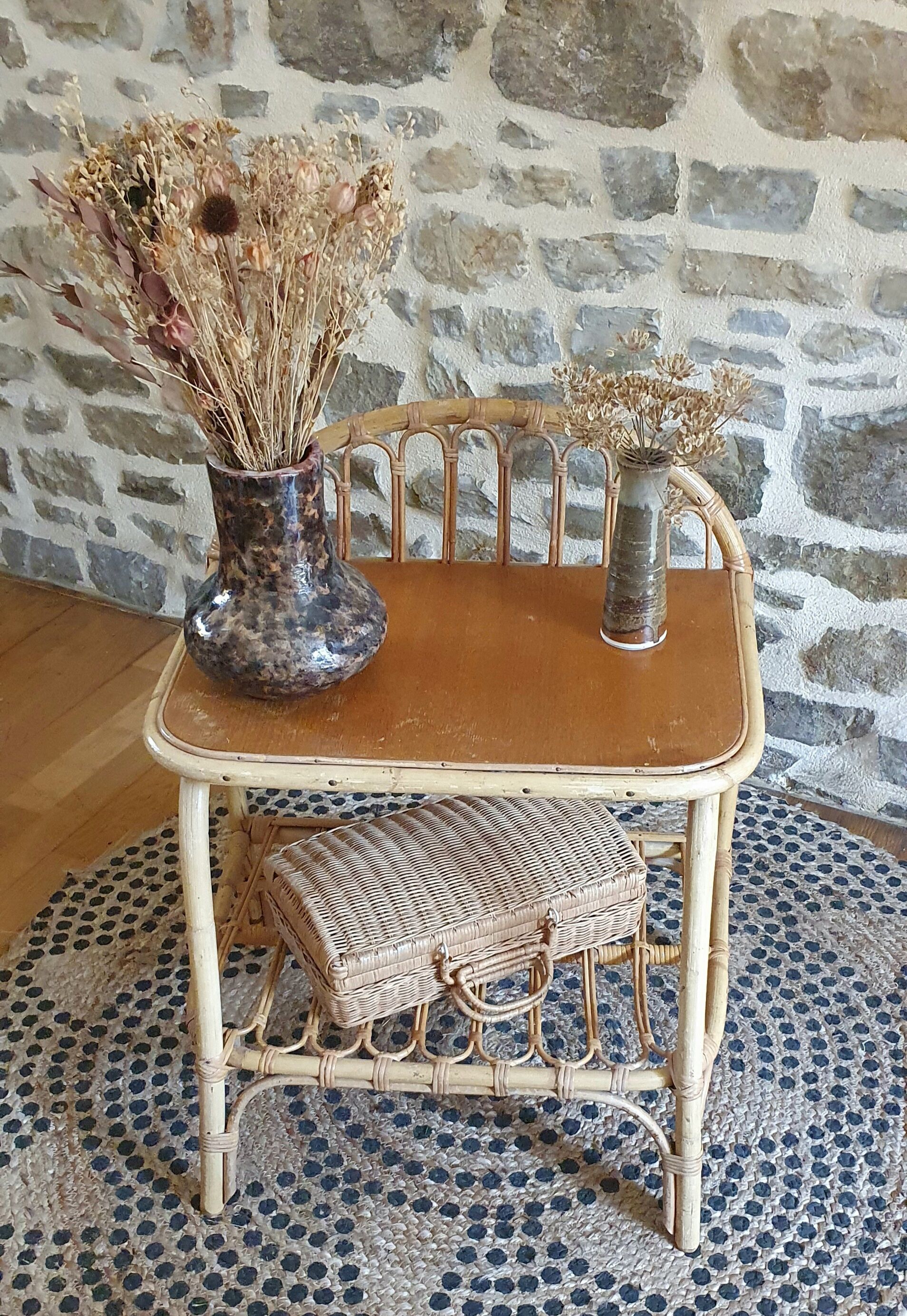 Meuble d'appoint en rotin