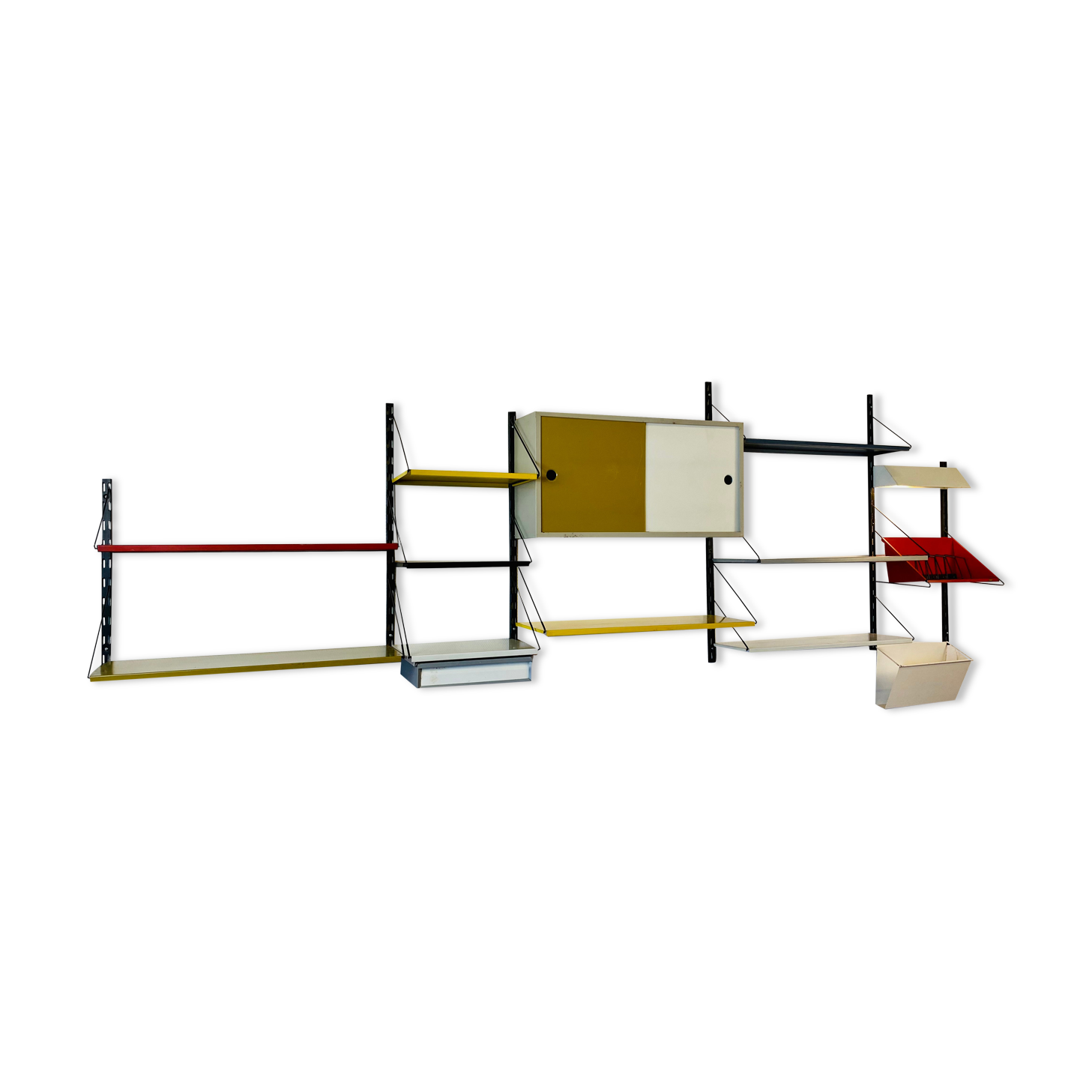 Wall shelf and storage system, Pilastro edition.