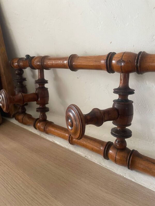 Porte-manteau 3 patères en bois tourné façon bambou, fin XIXème