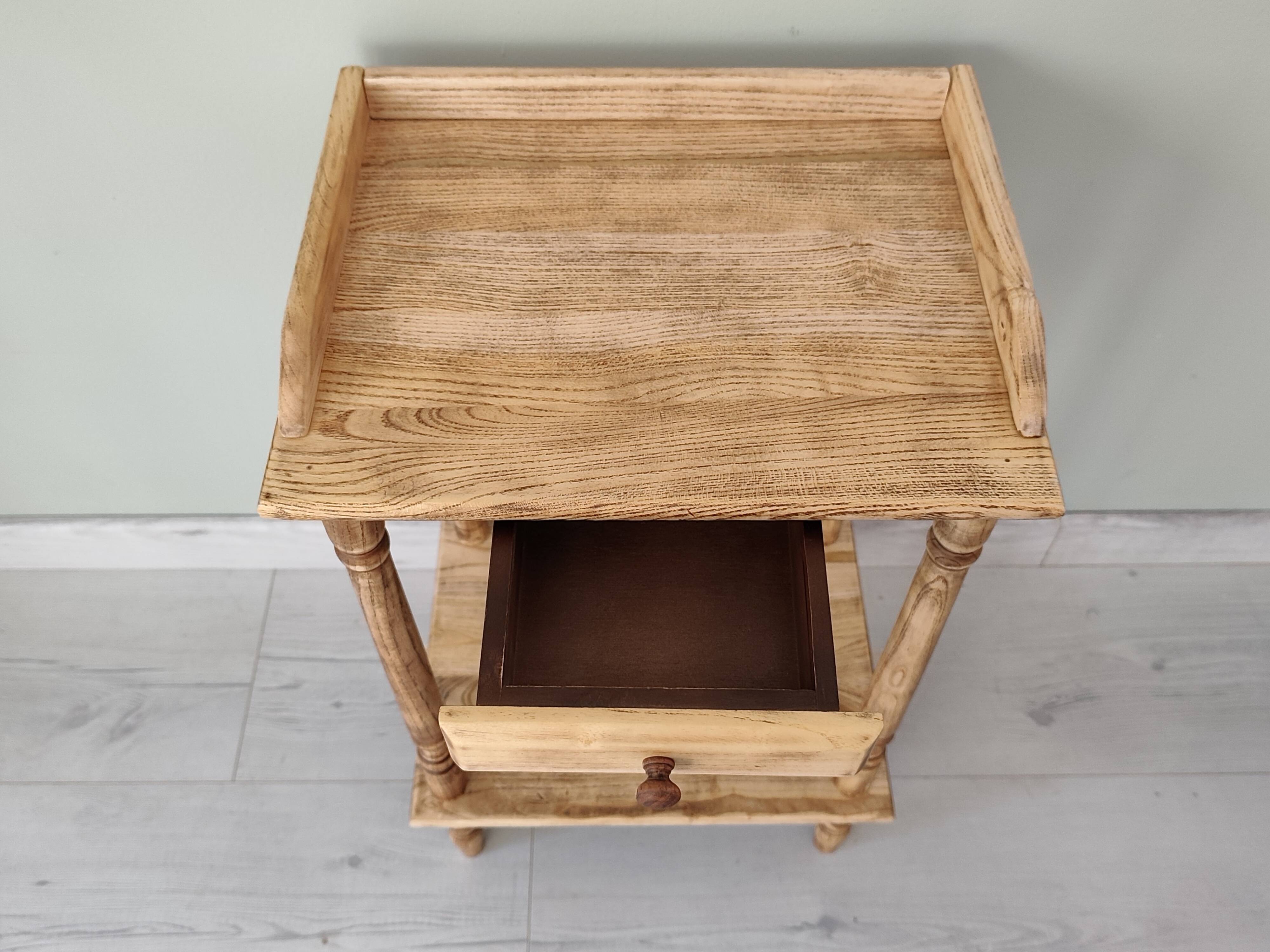 Small accent piece in solid wood