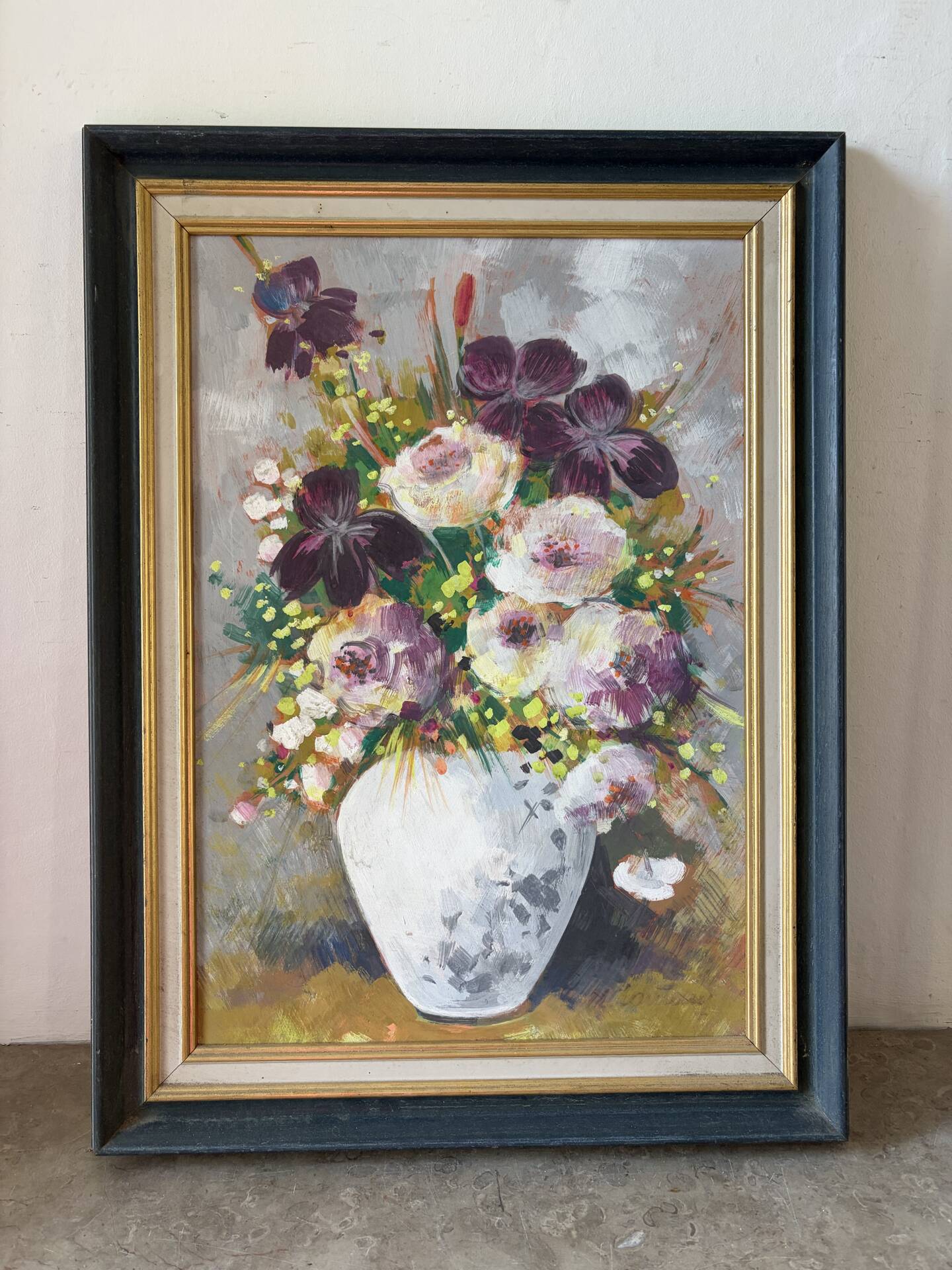 Mauve bouquet, oil on panel