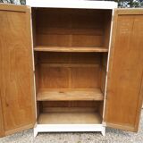 Armoire parisienne