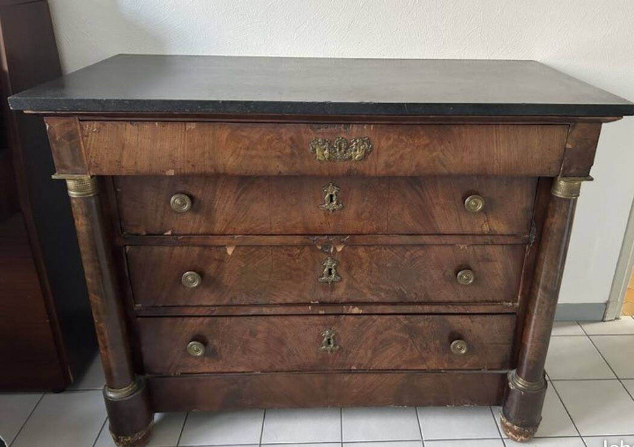 Commode Empire plateau en acajou et marbre