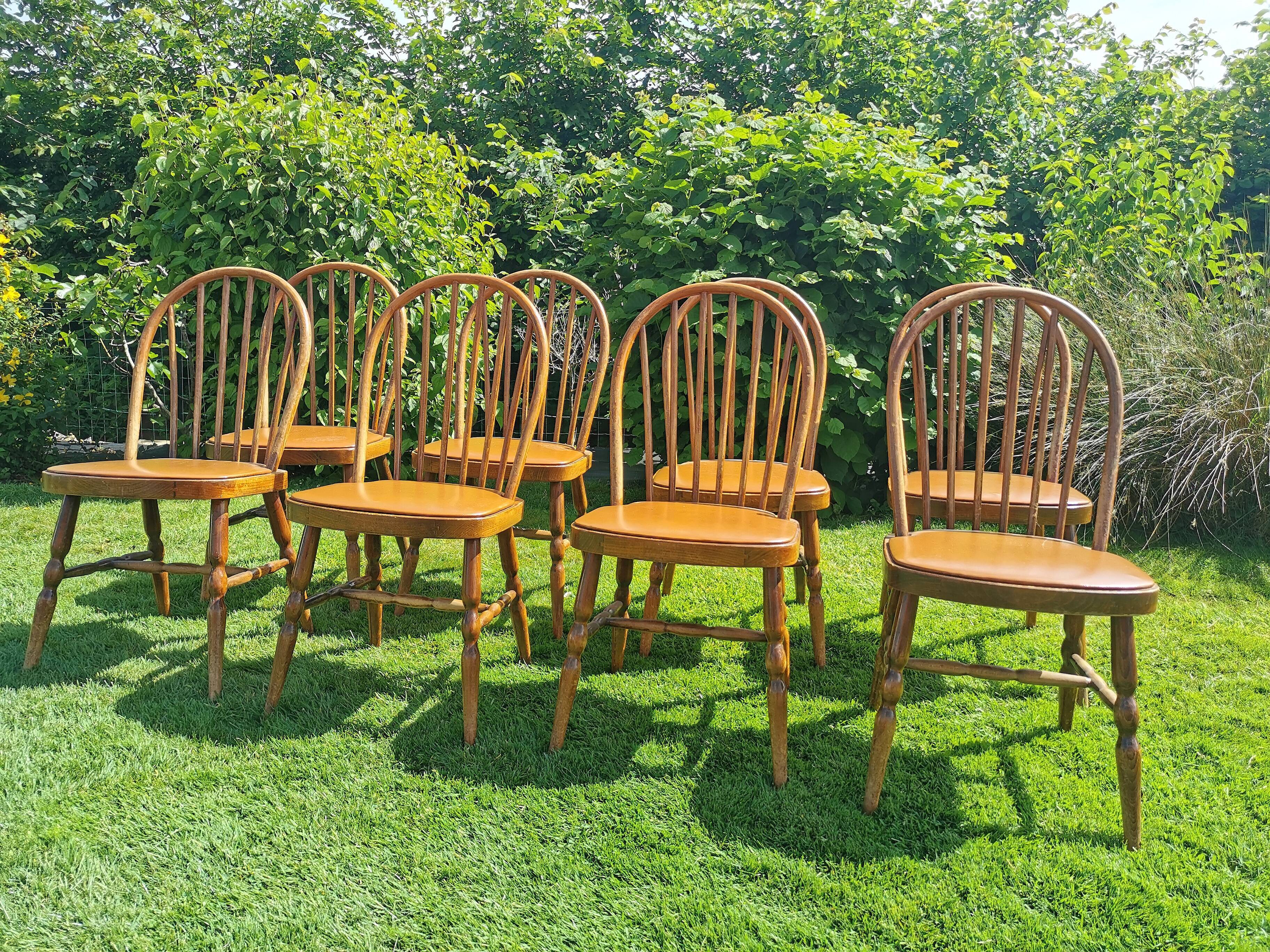 Set of 8 Baumann bistro chairs