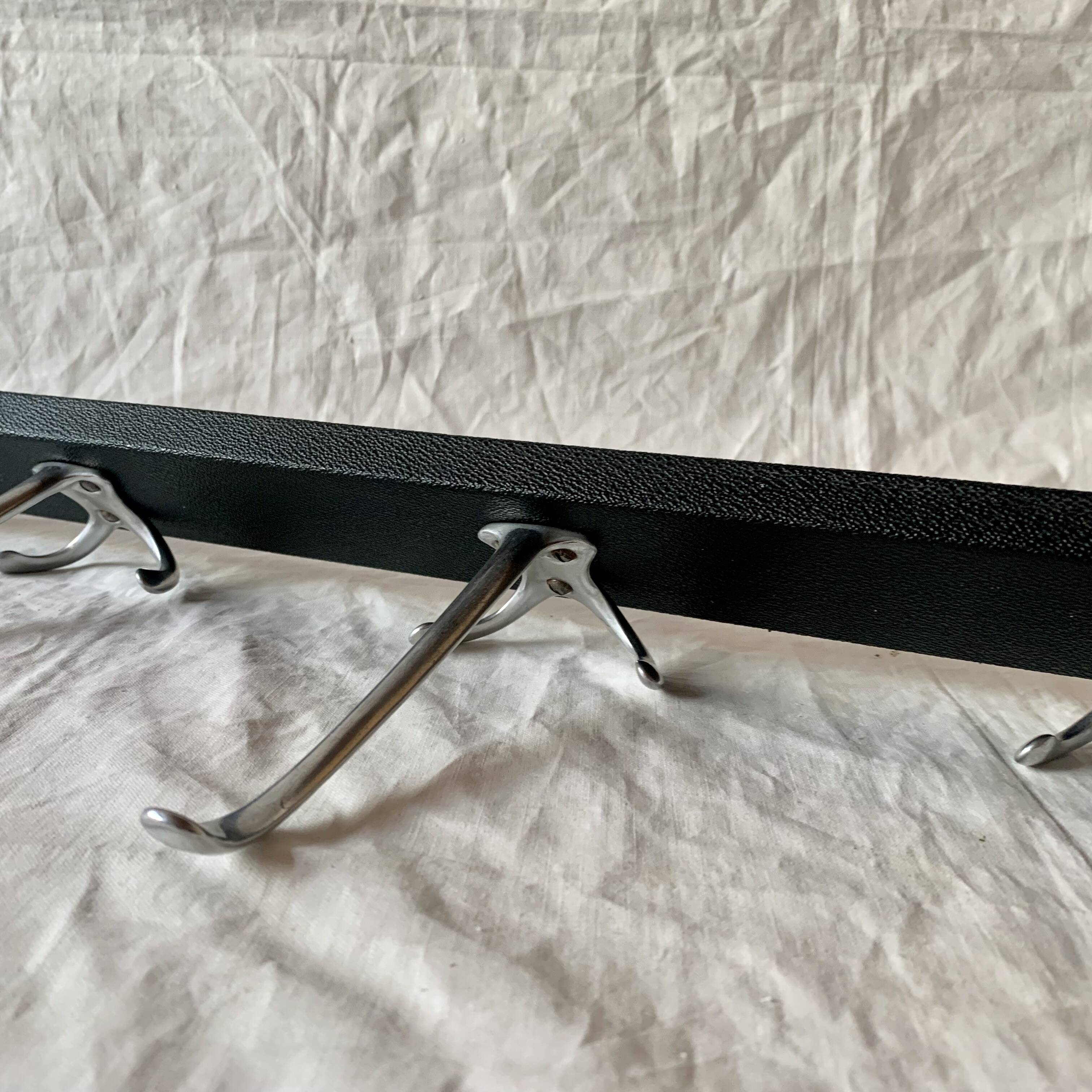 Vintage wall coat rack in wood and black Skai - 6 coat hooks