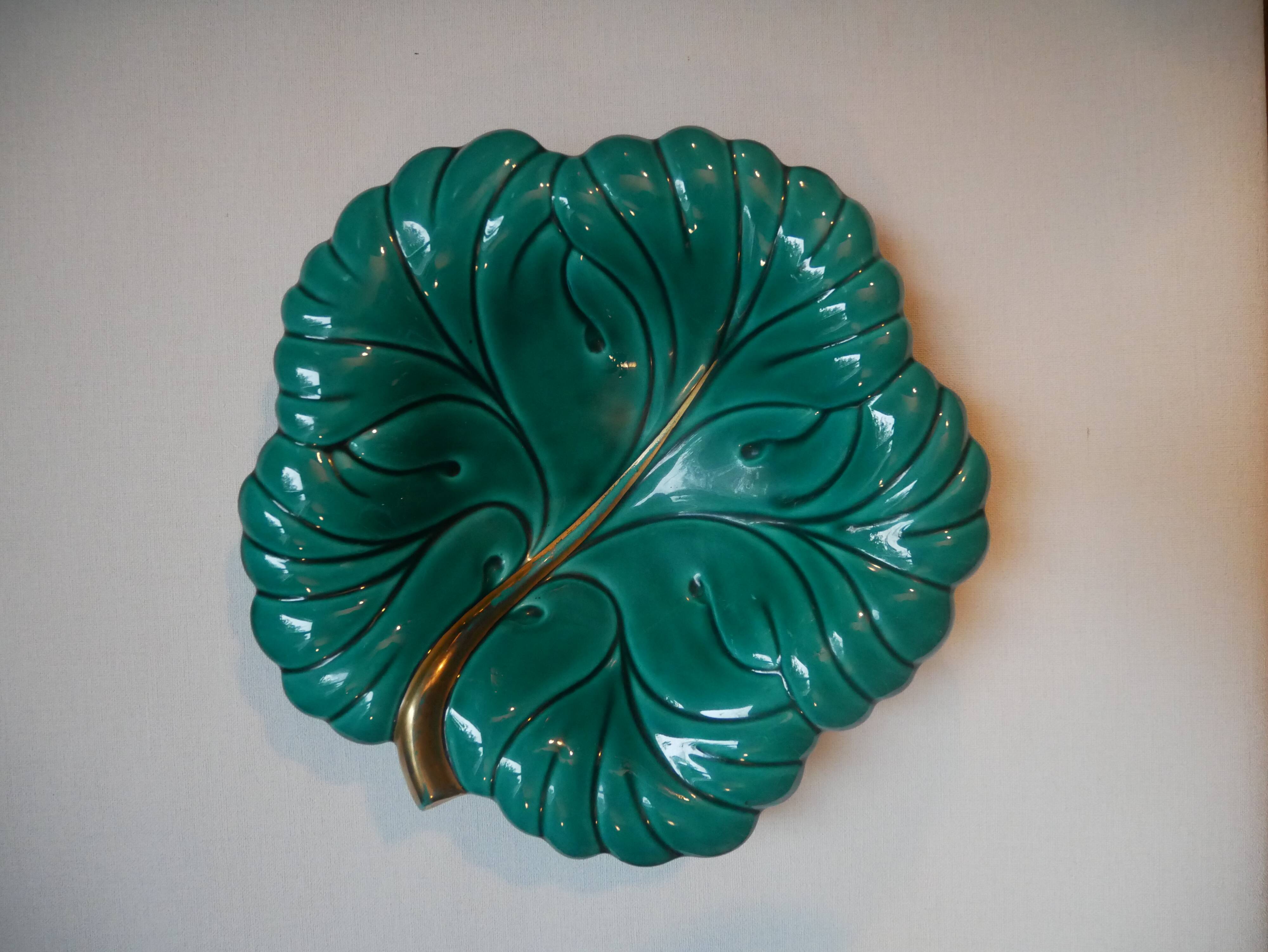 empty ceramic fruit bowl barbotine cabbage leaf vintage made in France retro