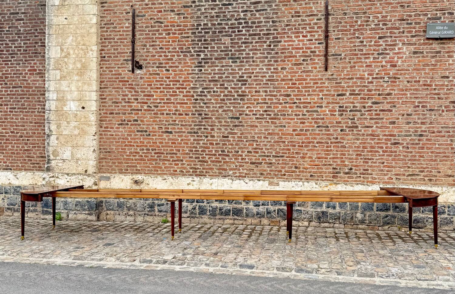 Table de salle à manger en acajou massif d’époque Louis XVI XVIII eme