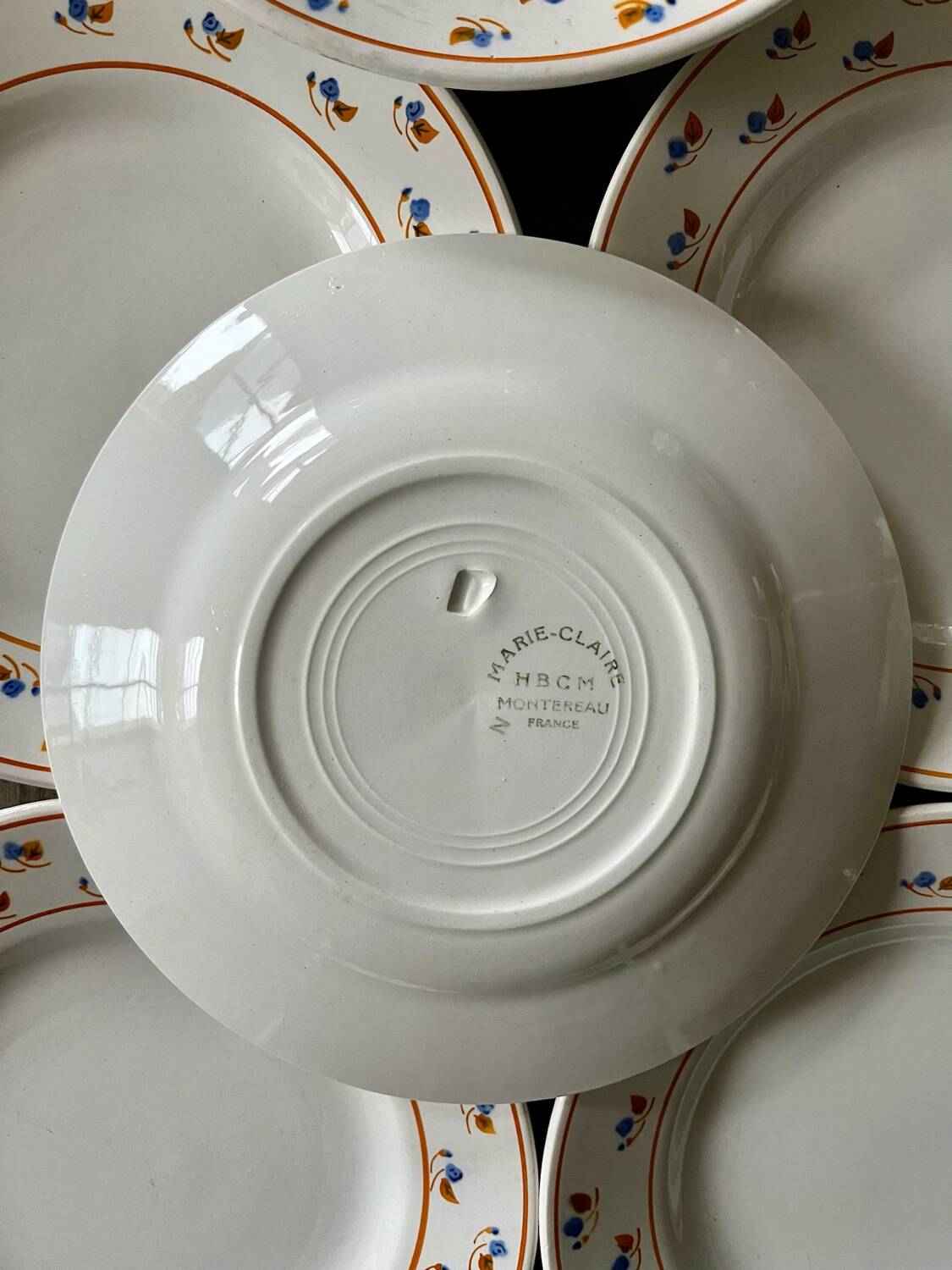 8 Creil Montereau dessert plates