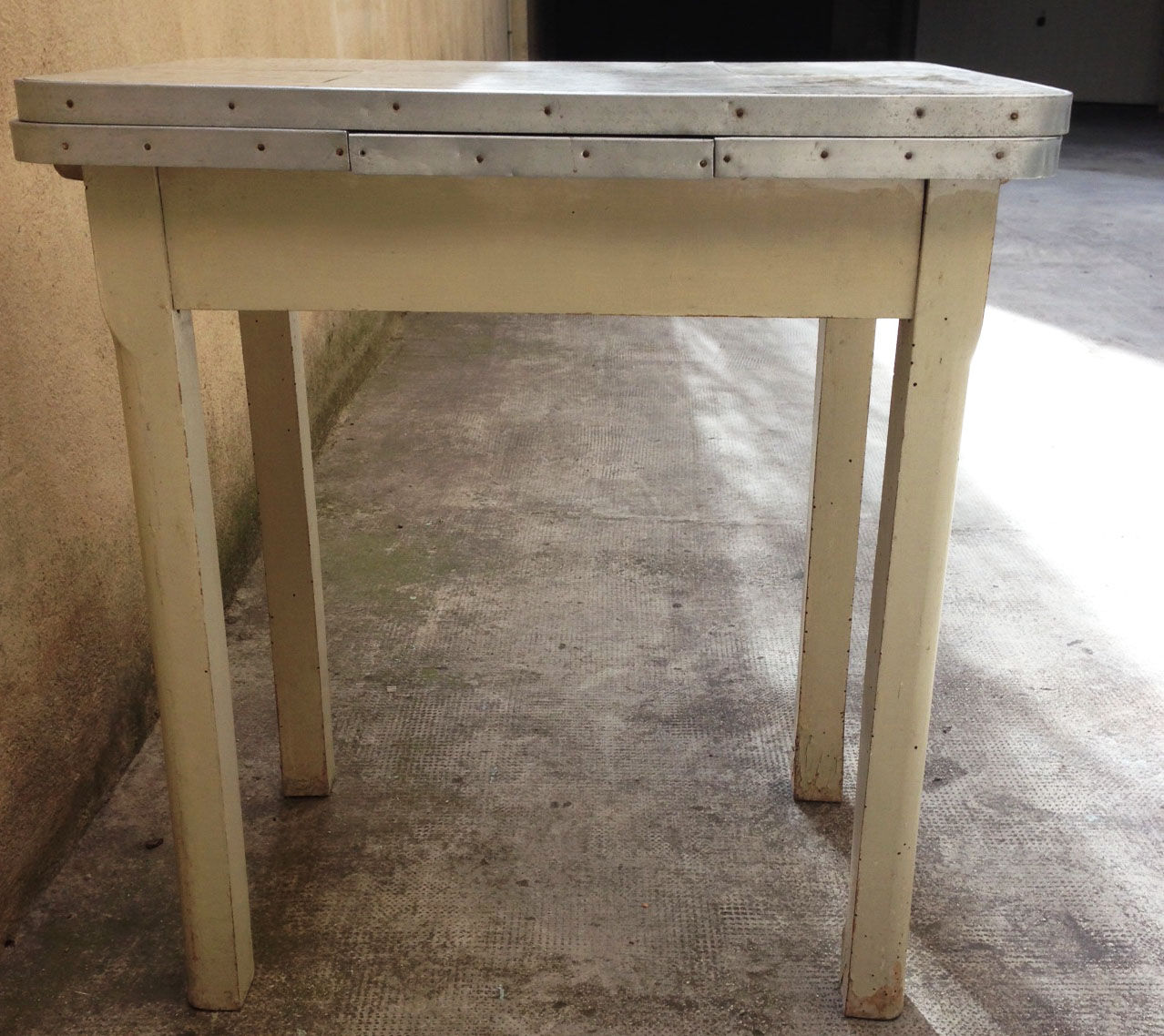 Vintage kitchen table