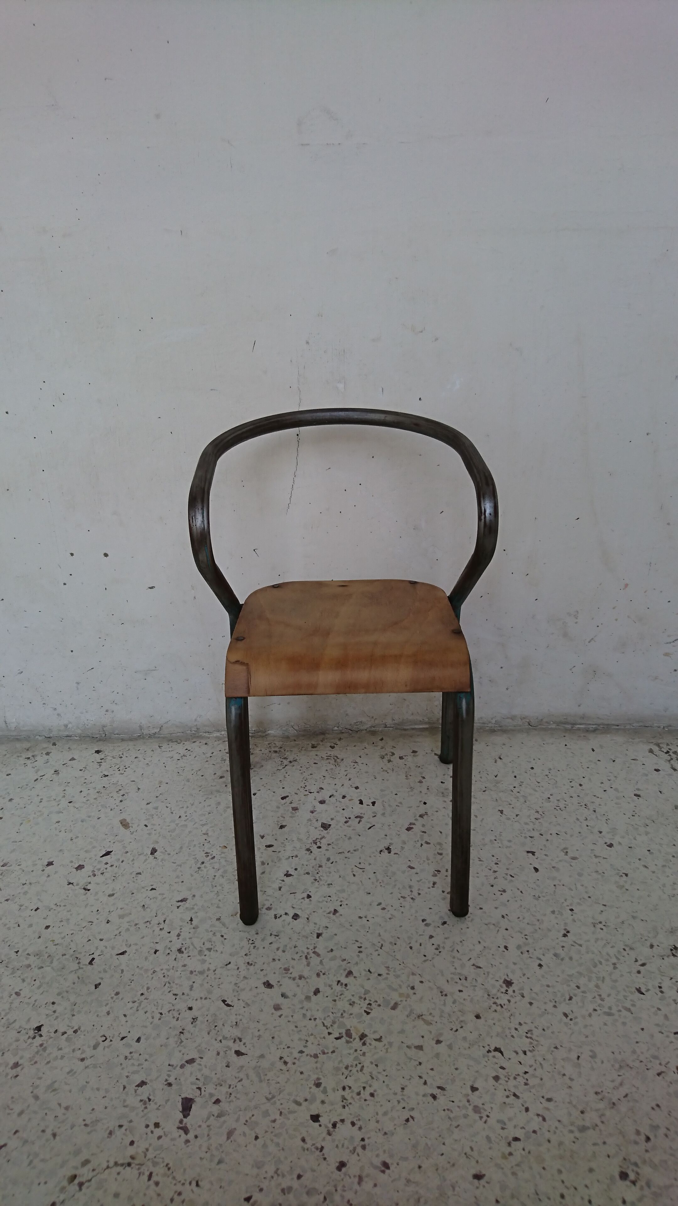 Chaise mca300 Jacques Hitier édité par Mobilor