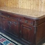 Buffet from the late 19th century with pink-brown marble in Louis XV style.