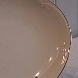 Serving dish from Gien model "Chinon" in very good condition.
