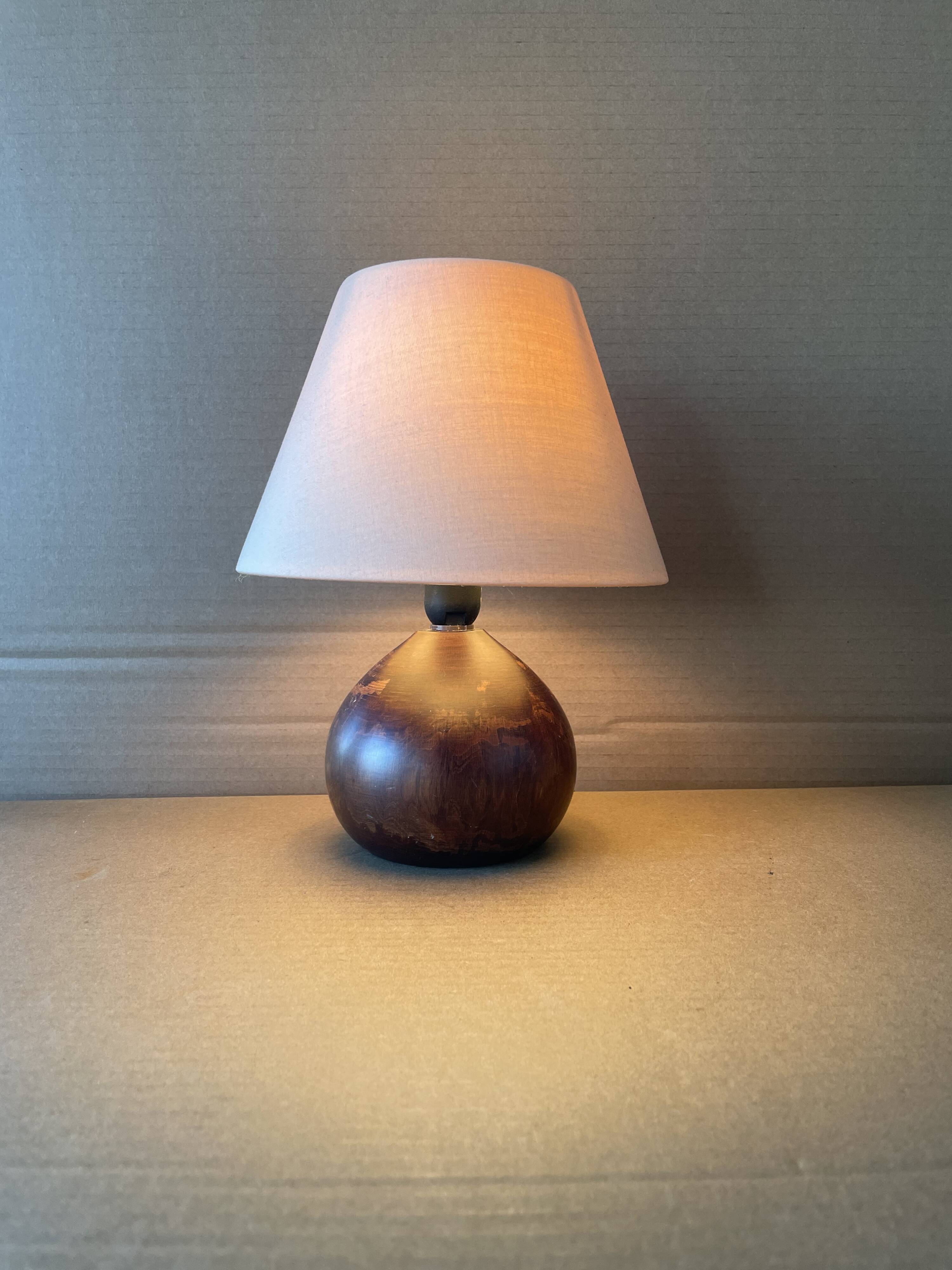Wooden table lamp
