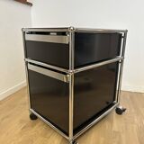 USM Haller wheeled caisson in Graphite Black