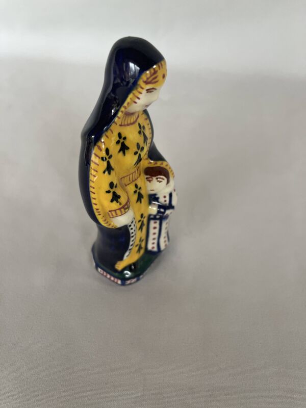 Ste Anne à l’enfant, faïencerie Henriot Quimper