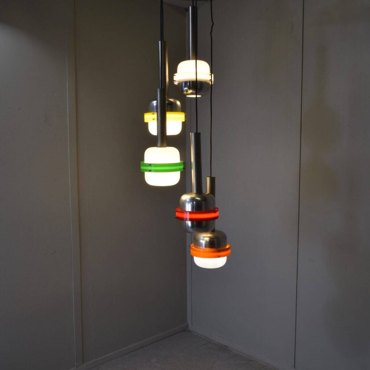 Suspended lamps in white and coloured plastic by Stilnovo, 1960s, set of 5.