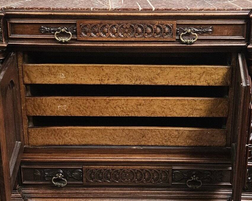 Carved wooden trouser cabinet – Twisted columns – Marble top