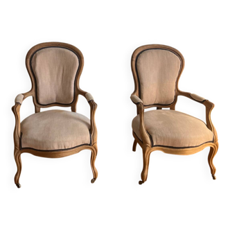 Paire de fauteuils restaurés