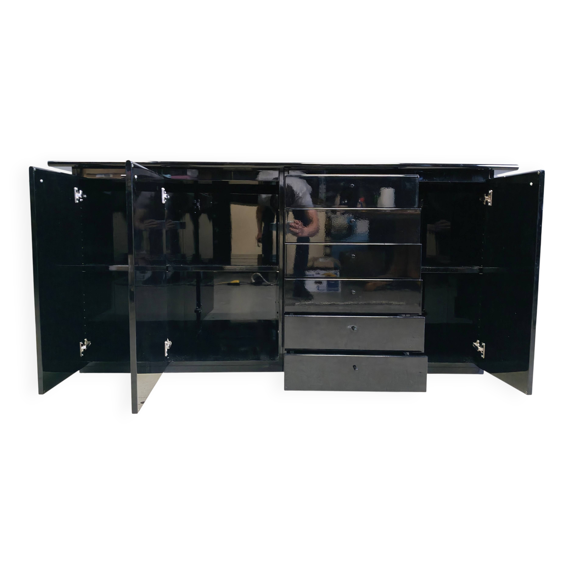 Vintage Italian Gloss sideboard, 1970s