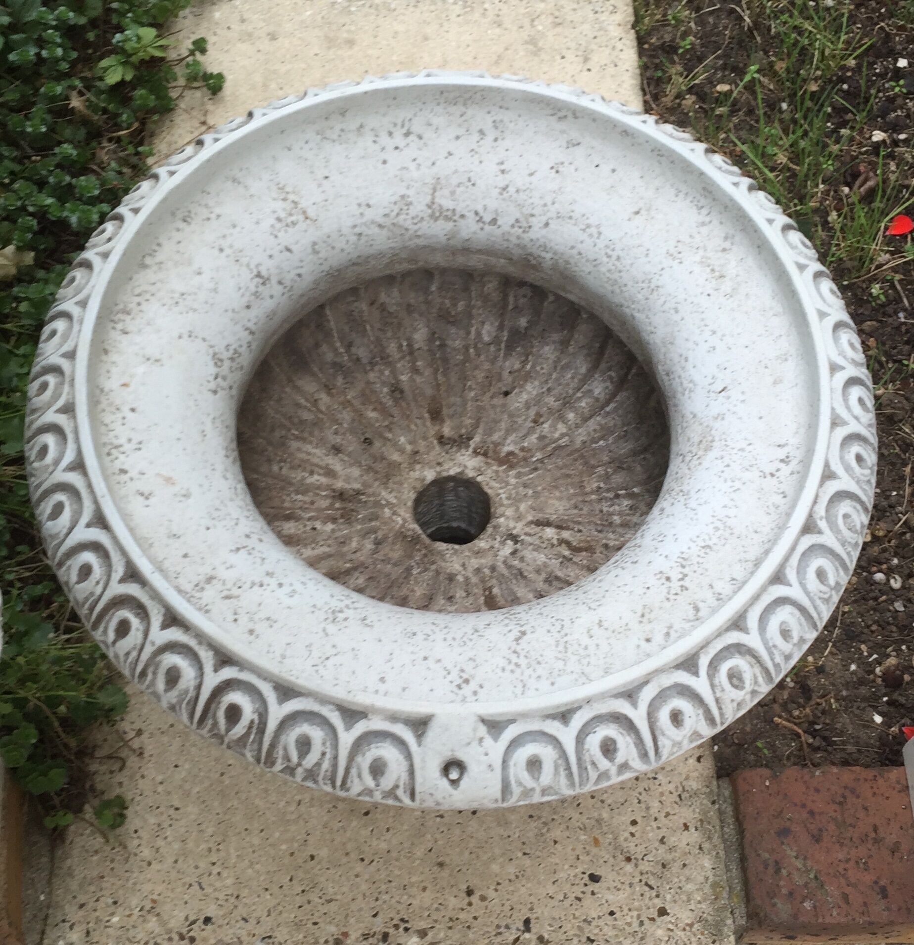 Set of planters: clasp and cast iron pots