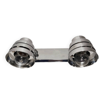 Aplique de pared metálico. España, 1970s.