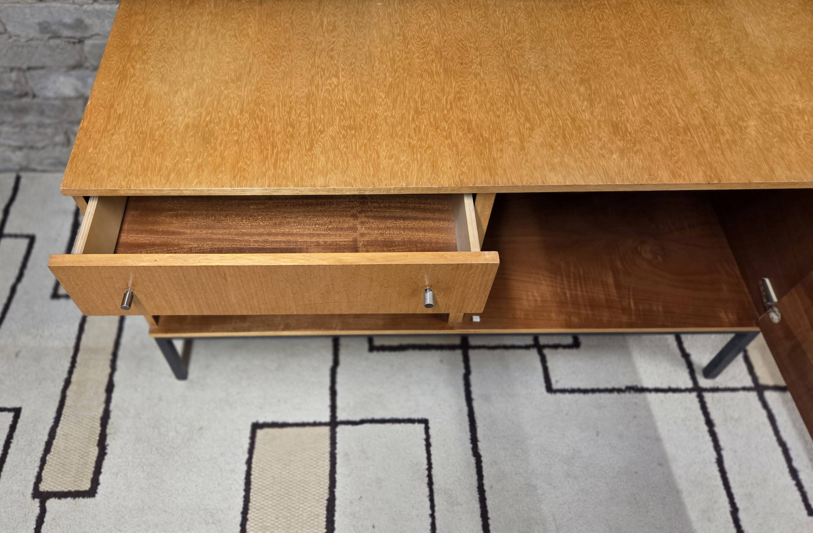 Small vintage sideboard on metal legs – 1960s/70s