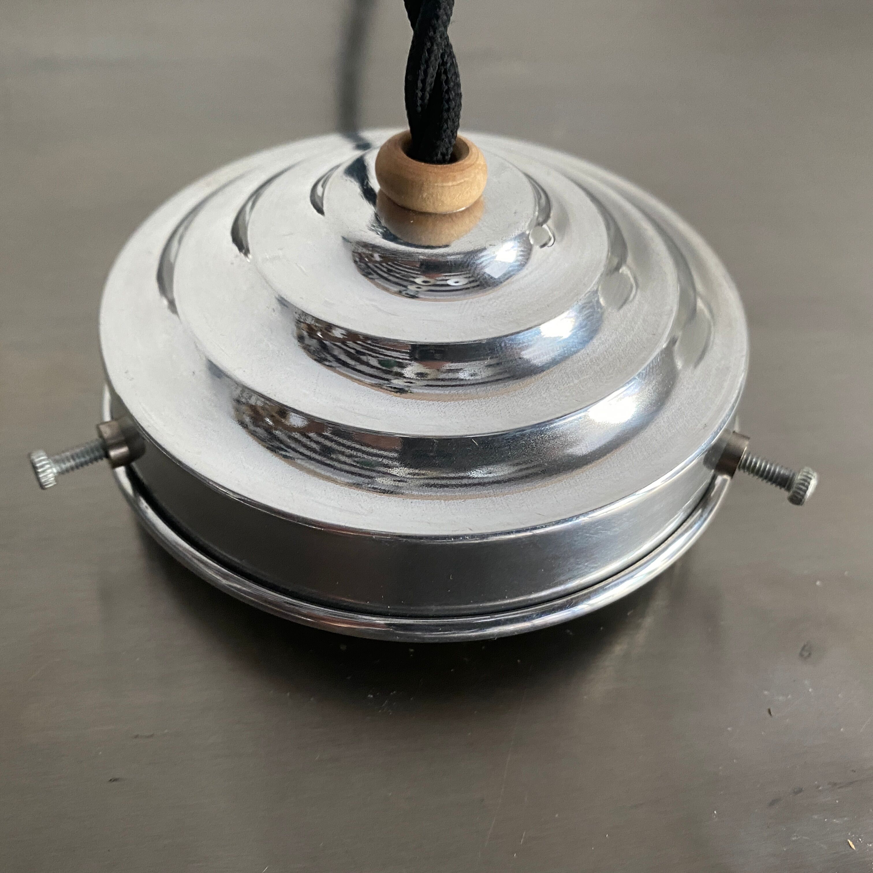 Lot 2 opaline hanging lamps