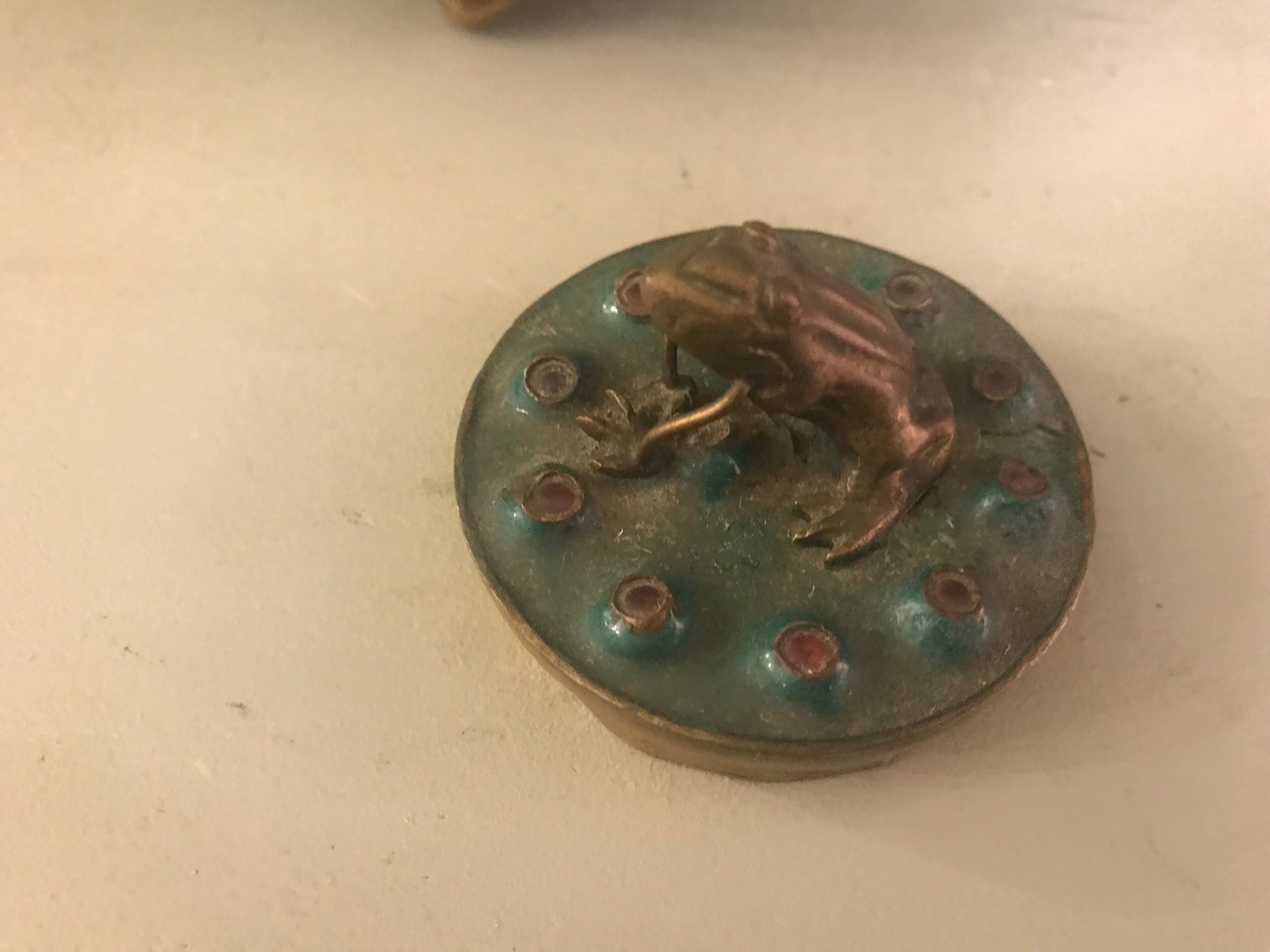 Cloisonnée tea in the shape of lotus flower