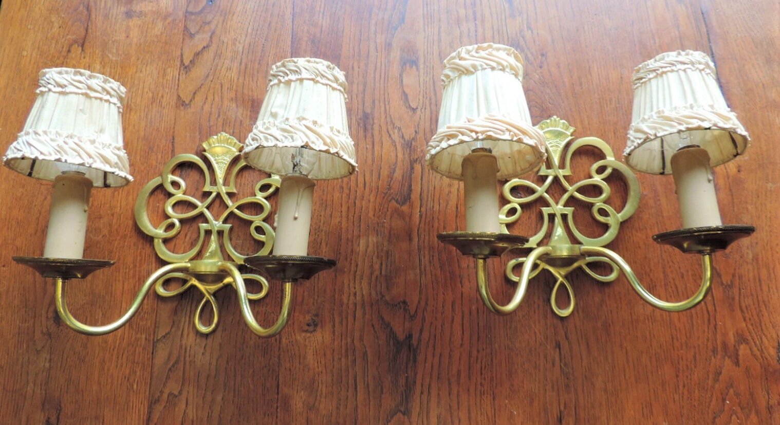 Pair of 1970 brass wall lamps
