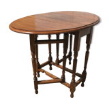 Gateleg oak table