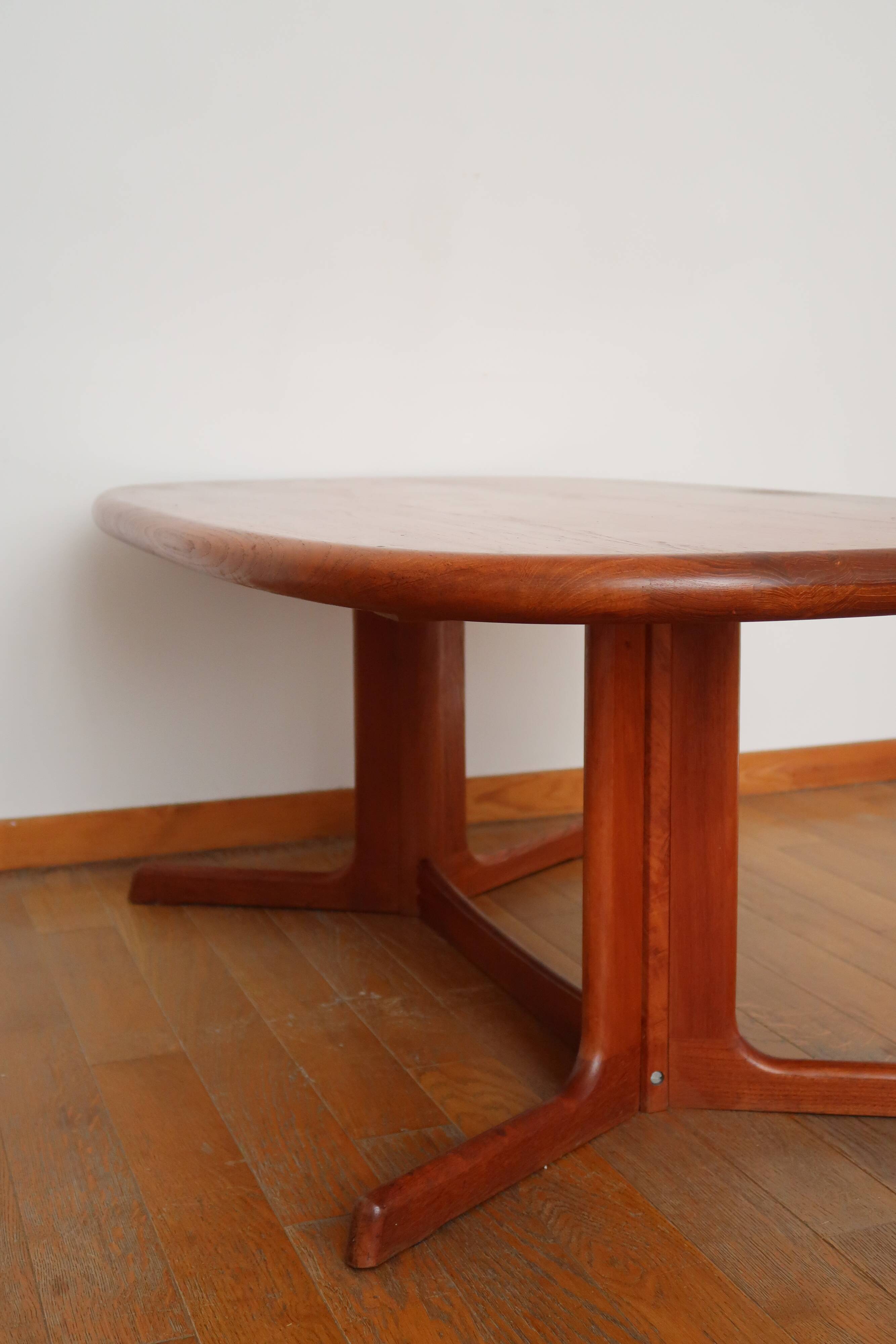 Large Scandinavian coffee table Dyrlund
