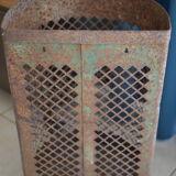 Old paper bin on rue Montrouge