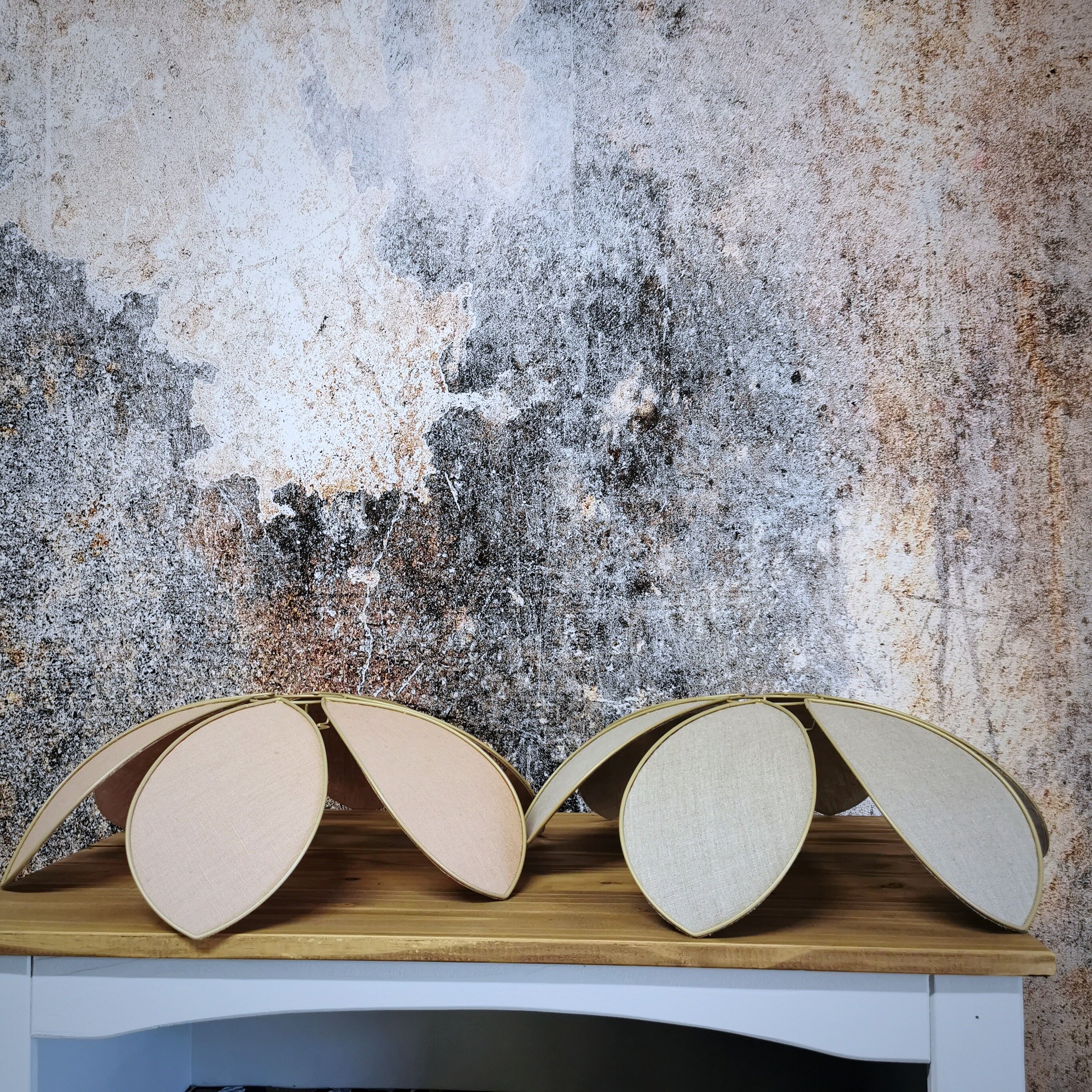 Set of 2 flower suspensions with petals