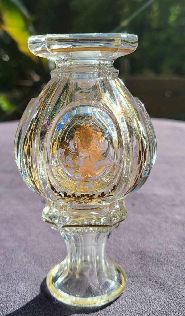 Flacon en cristal orientaliste XIX eme