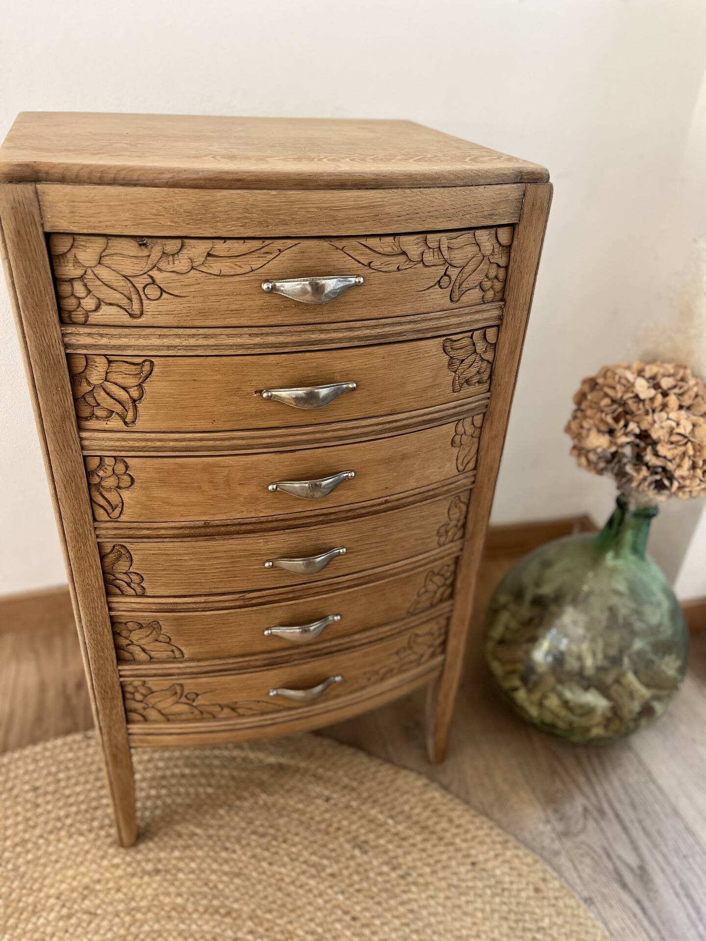 Art Deco chest of drawers