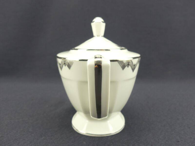 Art Deco tête-à-tête in Limoges porcelain by Legrand
