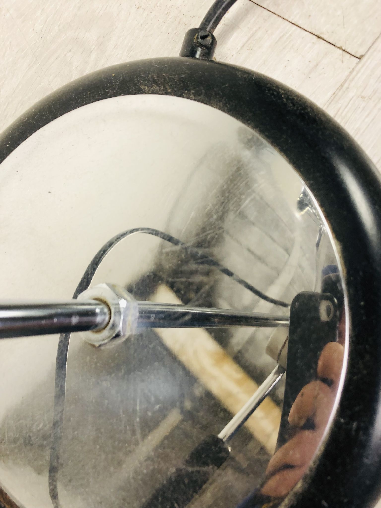 Grande lampe chromée