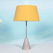 Vintage table lamp with modern design, Ghyzcy selection.