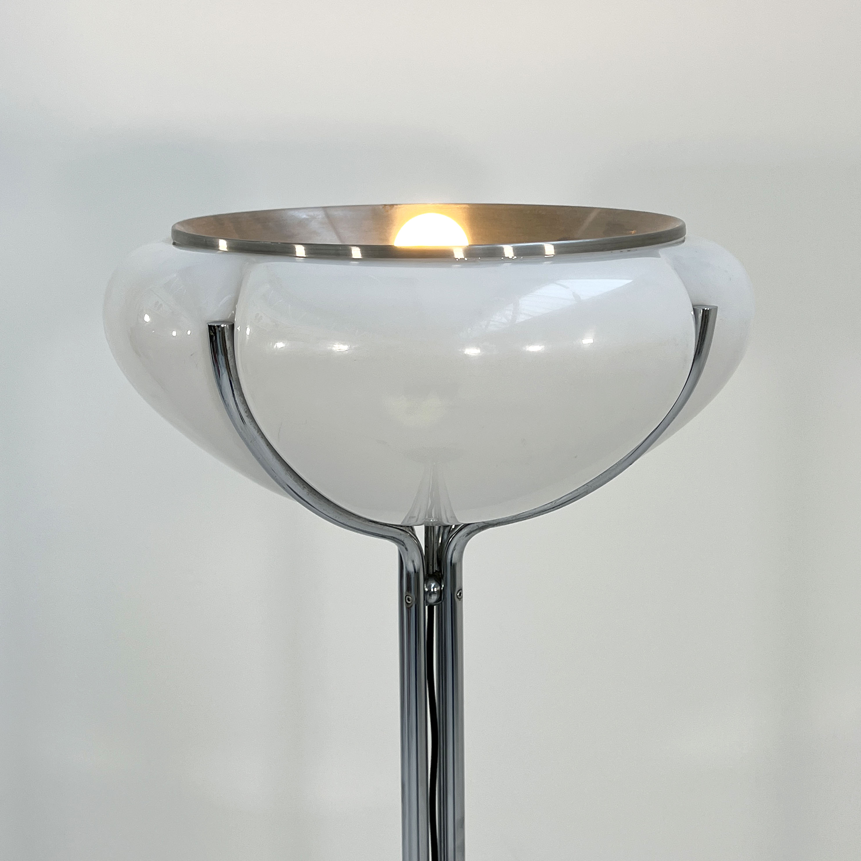 Quadrifoglio floor lamp by Gae Aulenti for Harvey Guzzini, 1970s