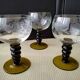 6 white wine glasses from Alsace with an engraved decoration of grape clusters.