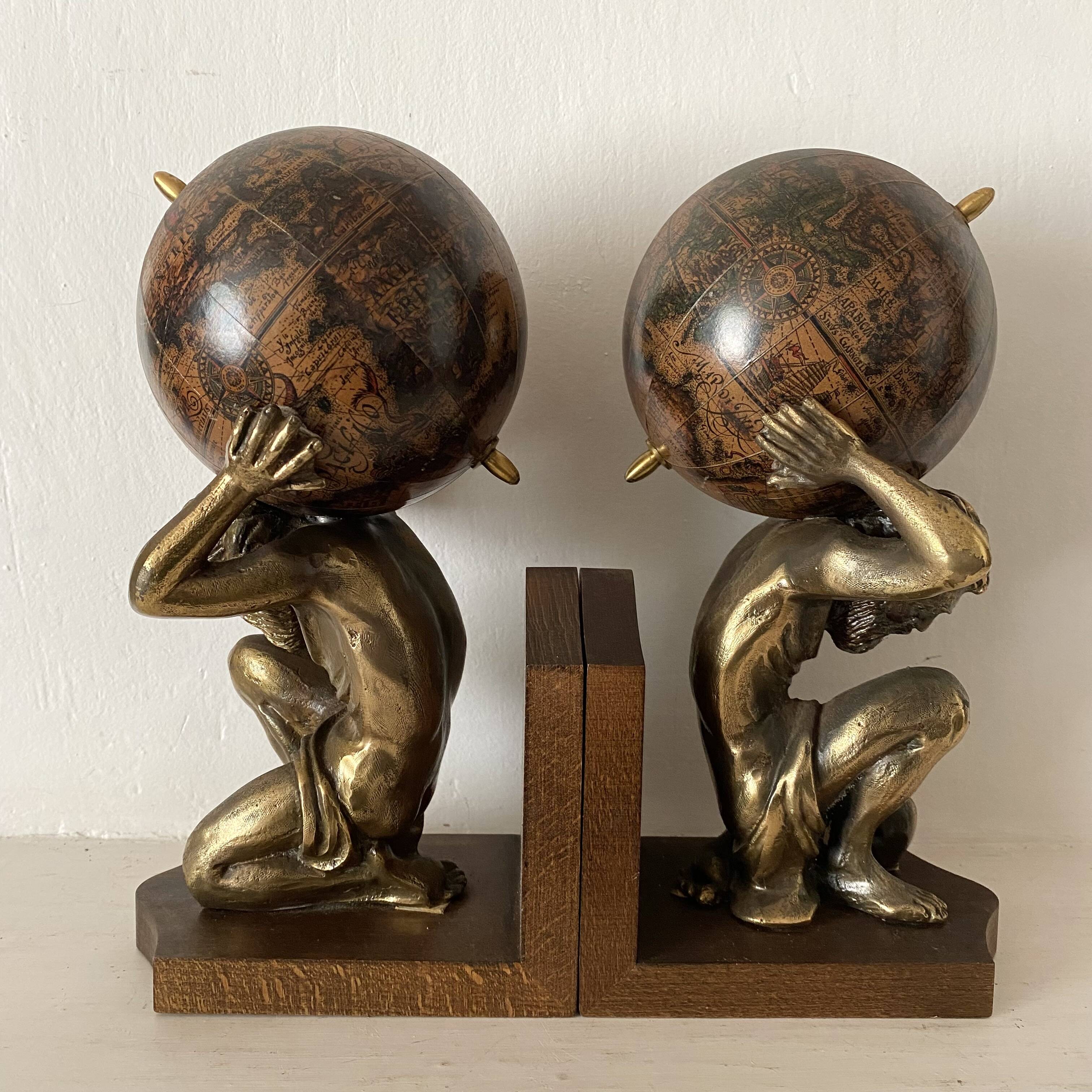 Serre-livres Atlas , globes style mappemonde ancienne